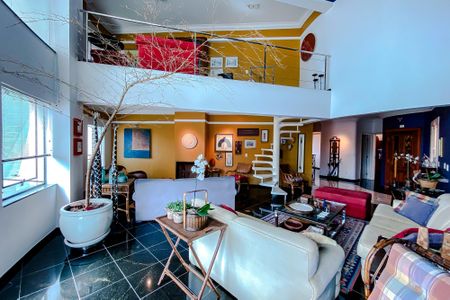 Apartamento à venda com 360m², 4 quartos e 6 vagasSala