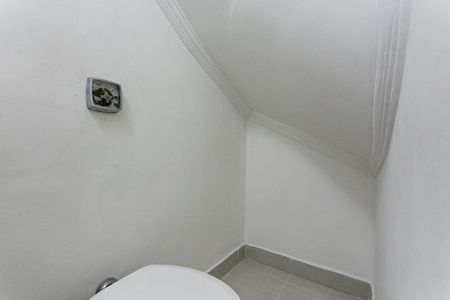 Casa para alugar com 250m², 3 quartos e 5 vagasLavabo