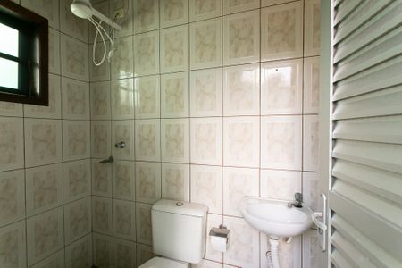 Casa para alugar com 250m², 3 quartos e 5 vagasBanheiro de Serviço