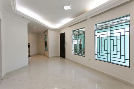 Casa para alugar com 250m², 3 quartos e 5 vagasSala