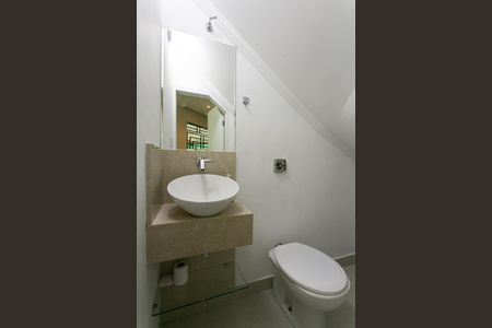 Casa para alugar com 250m², 3 quartos e 5 vagasLavabo