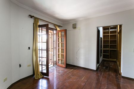 Casa para alugar com 250m², 3 quartos e 5 vagasSuíte