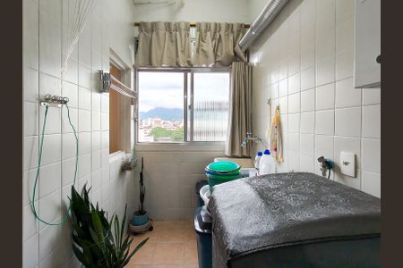 Apartamento à venda com 67m², 2 quartos e 1 vaga Apartamento à venda com 67m², 2 quartos e 1 vagaCozinha e Área de Serviço