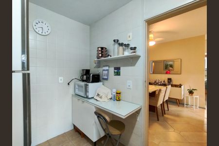 Apartamento à venda com 67m², 2 quartos e 1 vaga Apartamento à venda com 67m², 2 quartos e 1 vagaCozinha e Área de Serviço