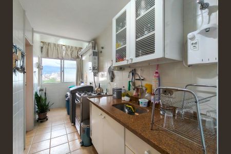 Apartamento à venda com 67m², 2 quartos e 1 vaga Apartamento à venda com 67m², 2 quartos e 1 vagaCozinha e Área de Serviço