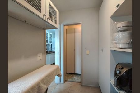 Apartamento à venda com 67m², 2 quartos e 1 vaga Apartamento à venda com 67m², 2 quartos e 1 vagaQuarto de Serviço