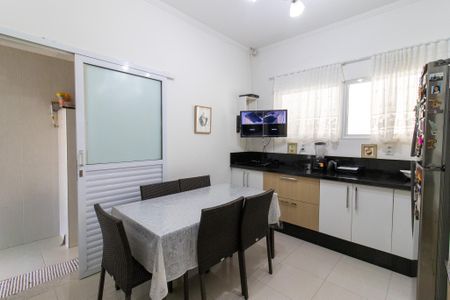 Casa à venda com 201m², 3 quartos e 2 vagasCozinha