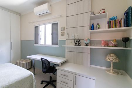 Casa à venda com 201m², 3 quartos e 2 vagasQuarto  2