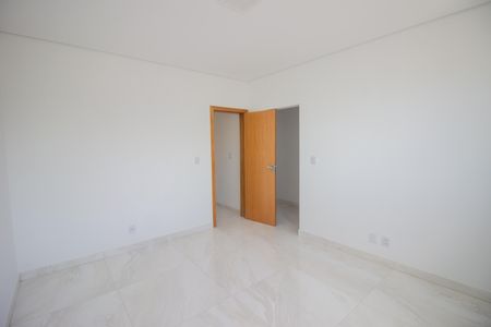 Casa à venda com 120m², 3 quartos e 3 vagasQuarto Suíte