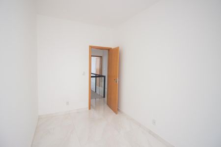 Casa à venda com 120m², 3 quartos e 3 vagasQuarto 2