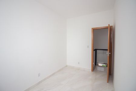 Casa à venda com 120m², 3 quartos e 3 vagasQuarto 2
