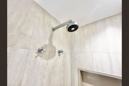 Apartamento à venda com 65m², 2 quartos e 1 vagaBanheiro da Suíte