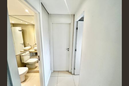 Apartamento à venda com 65m², 2 quartos e 1 vagaCorredor