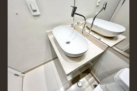Apartamento à venda com 65m², 2 quartos e 1 vagaBanheiro