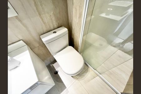 Apartamento à venda com 65m², 2 quartos e 1 vagaBanheiro da Suíte