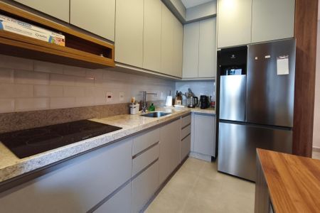 Apartamento à venda com 68m², 2 quartos e 2 vagasCozinha