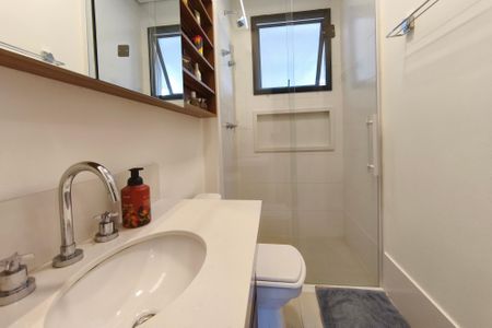 Apartamento à venda com 68m², 2 quartos e 2 vagasBanheiro Suíte