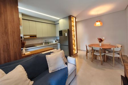 Apartamento à venda com 68m², 2 quartos e 2 vagasSala