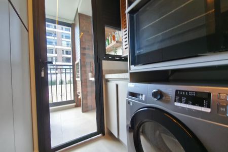 Apartamento à venda com 68m², 2 quartos e 2 vagasÁrea de Serviço