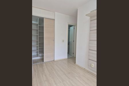 Apartamento para alugar com 72m², 3 quartos e 1 vaga