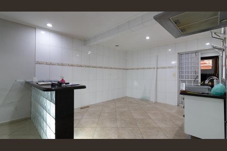 Casa para alugar com 227m², 4 quartos e 2 vagasCozinha