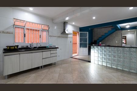 Casa para alugar com 227m², 4 quartos e 2 vagasCozinha