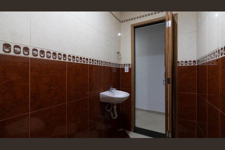 Casa para alugar com 227m², 4 quartos e 2 vagasBanheiro 1