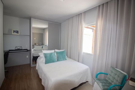 Casa à venda com 190m², 4 quartos e 2 vagas Casa à venda com 190m², 4 quartos e 2 vagasQuarto 2