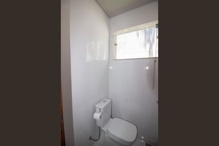 Casa à venda com 190m², 4 quartos e 2 vagas Casa à venda com 190m², 4 quartos e 2 vagasLavabo
