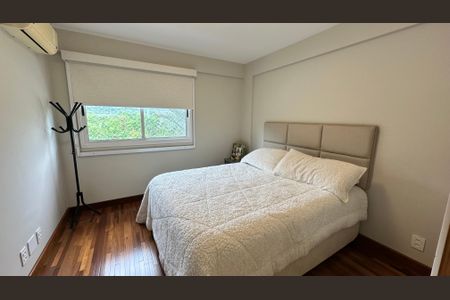 Casa de condomínio à venda com 400m², 4 quartos e 2 vagasQuarto 2