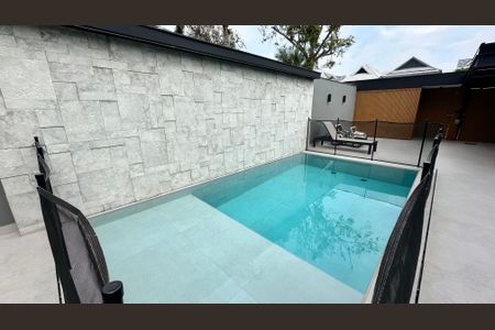 Casa de condomínio à venda com 400m², 4 quartos e 2 vagasPiscina