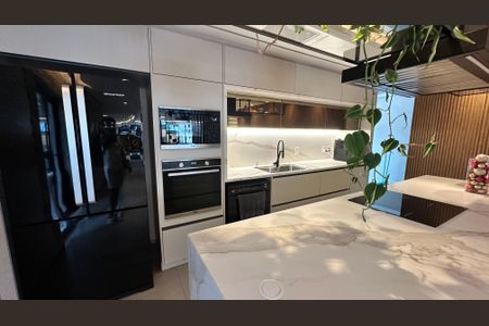 Cozinha de casa de condomínio à venda com 4 quartos, 400m² em Barra da Tijuca, Rio de Janeiro