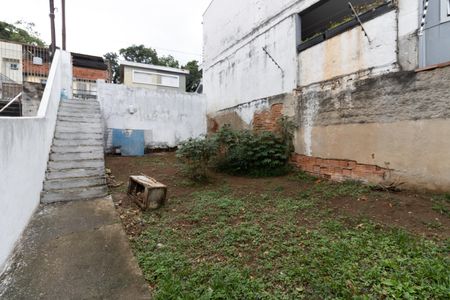 Casa à venda com 200m², 1 quarto e sem vagaQuintal