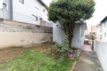 Casa à venda com 200m², 1 quarto e sem vagaQuintal