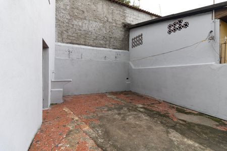 Casa à venda com 200m², 1 quarto e sem vagaQuintal