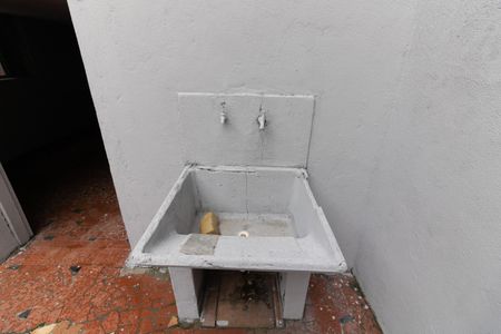 Casa à venda com 200m², 1 quarto e sem vagaQuintal - Lavanderia