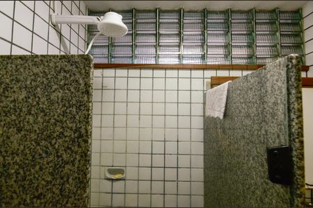 Apartamento à venda com 120m², 3 quartos e 1 vaga Apartamento à venda com 120m², 3 quartos e 1 vagaBanheiro Social