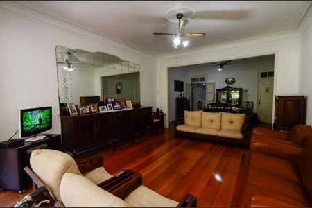 Apartamento à venda com 120m², 3 quartos e 1 vaga Apartamento à venda com 120m², 3 quartos e 1 vagaSala