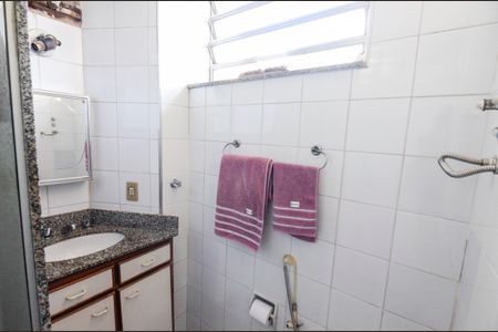 Apartamento à venda com 120m², 3 quartos e 1 vaga Apartamento à venda com 120m², 3 quartos e 1 vagaBanheiro da Suíte