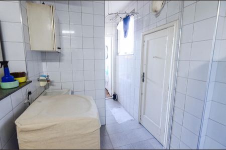 Apartamento à venda com 120m², 3 quartos e 1 vaga Apartamento à venda com 120m², 3 quartos e 1 vagaÁrea de Serviço