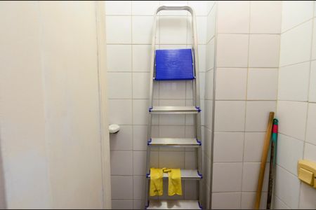 Apartamento à venda com 120m², 3 quartos e 1 vaga Apartamento à venda com 120m², 3 quartos e 1 vagaBanheiro de Serviço