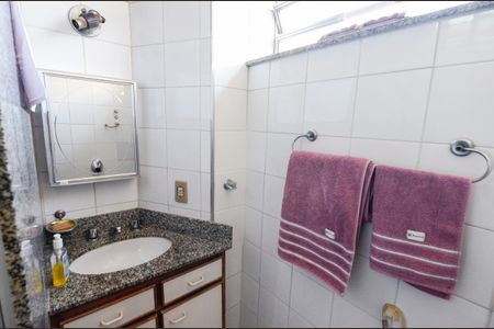 Apartamento à venda com 120m², 3 quartos e 1 vaga Apartamento à venda com 120m², 3 quartos e 1 vagaBanheiro da Suíte