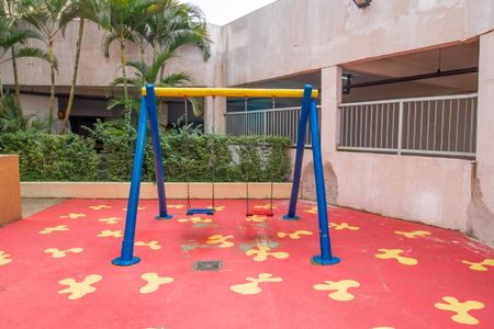 Apartamento à venda com 49m², 2 quartos e 1 vagaÁrea comum - Playground