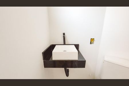 Apartamento à venda com 75m², 2 quartos e 1 vaga Apartamento à venda com 75m², 2 quartos e 1 vagaBanheiro da Suíte 2