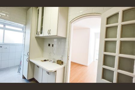 Apartamento à venda com 75m², 2 quartos e 1 vaga Apartamento à venda com 75m², 2 quartos e 1 vagaCozinha