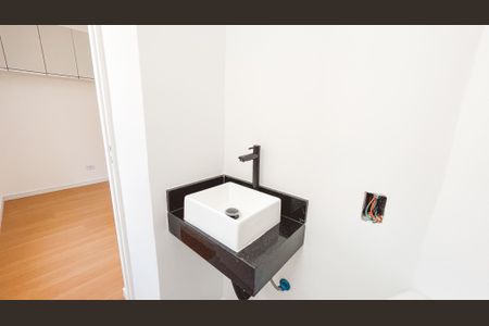 Apartamento à venda com 75m², 2 quartos e 1 vaga Apartamento à venda com 75m², 2 quartos e 1 vagaBanheiro da Suíte 1