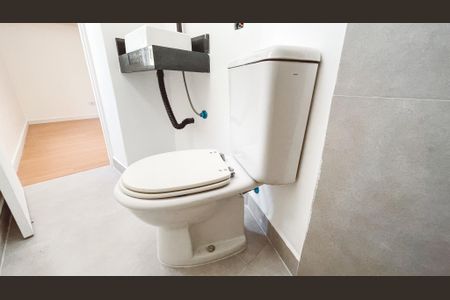 Apartamento à venda com 75m², 2 quartos e 1 vaga Apartamento à venda com 75m², 2 quartos e 1 vagaBanheiro da Suíte 1