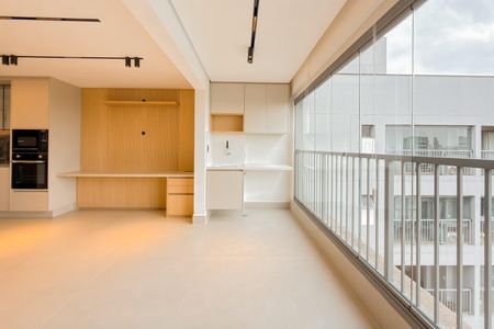 Studio à venda com 39m², 1 quarto e 1 vaga Studio à venda com 39m², 1 quarto e 1 vagaVaranda