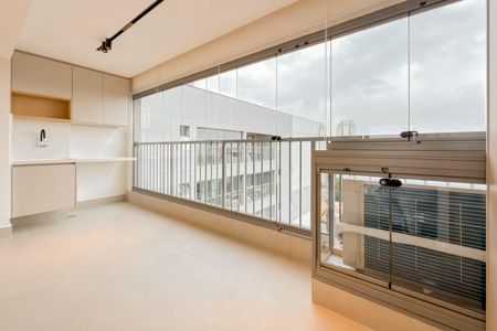 Studio à venda com 39m², 1 quarto e 1 vaga Studio à venda com 39m², 1 quarto e 1 vagaVaranda