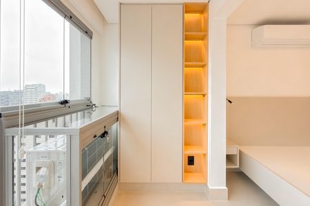 Studio à venda com 39m², 1 quarto e 1 vaga Studio à venda com 39m², 1 quarto e 1 vagaArmários